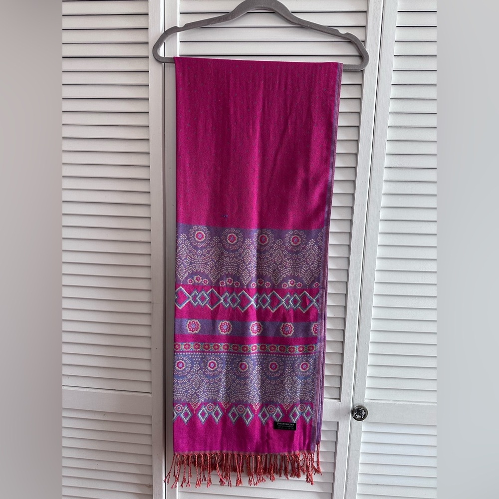 Pashmina 100%, Pink and Purple Geometric Scarf 26”x 68”.